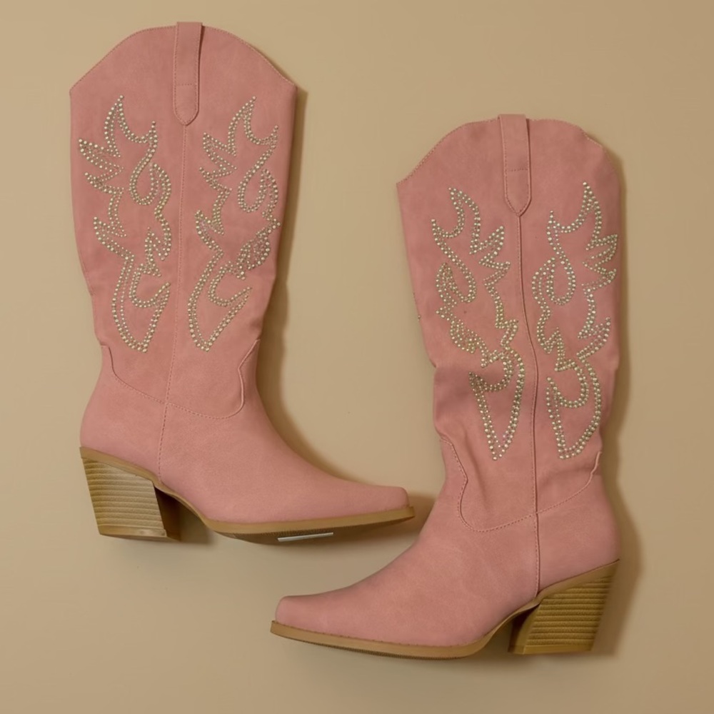 ✨BNWT BOUTIQUE Pink Western-Style Women's Boots